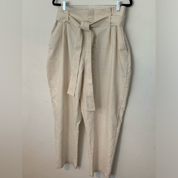 A New Day Ivory High Rise Pleat Front Womens Sz 18 Paper Bag Ankle Pants Belted - Picture 1 of 9